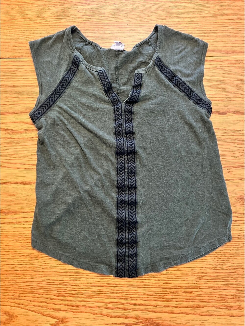Merona Women's Olive Green Sleeveless Top with Black Trim XS